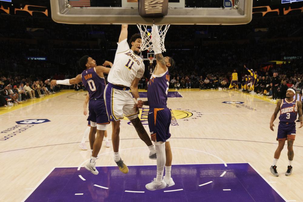 硬地滚球允 硬地滚球允