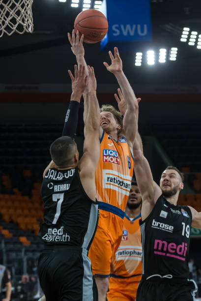 希望通过严 希望通过严