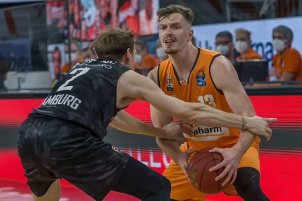 球迷们迎来 球迷们迎来